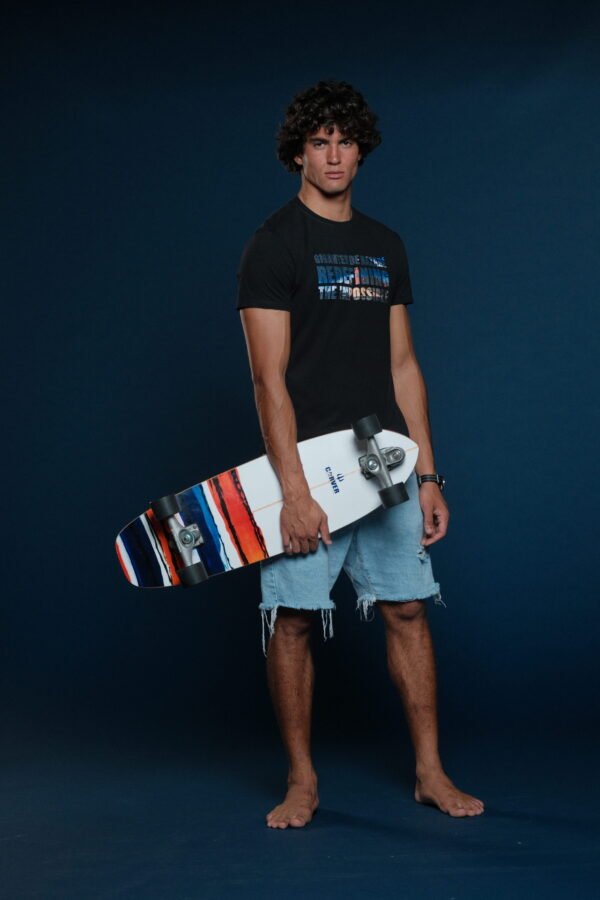 T-shirt Redefining the Impossible EN - Preta